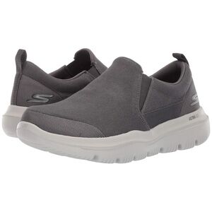 NWT Sketchers Go Walk Evolution Ultra in Charcoal Gray Men’s Shoes